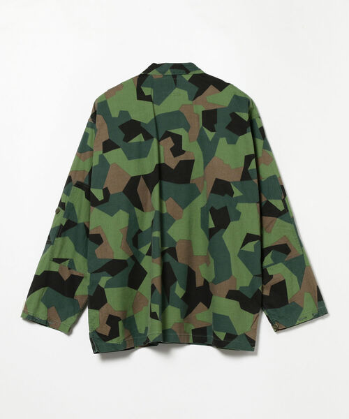 BEAMS（ビームス）の「BEAMS / カモフラージュ ユーティリティ イージフィット シャツ（シャツ/ブラウス・メンズ・ベージュ/オリーブ・SMALL/MEDIUM/LARGE/X-LARGE）」の16枚目の写真