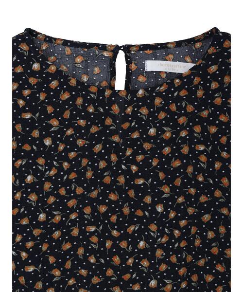 Green　Parks（グリーンパークス）の「花柄ティアードチュニック（Tシャツ/カットソー・レディース・ブラック/グリーン・FREE）」の13枚目の写真