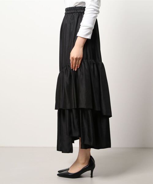 Lui's（ルイス）の「クラッシュサテンランダムティアードスカート（スカート・レディース・ブラック/ミント/イエロー・FREE）」の4枚目の写真