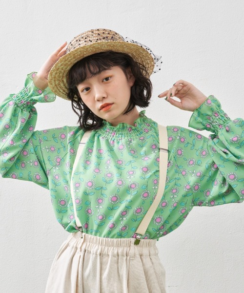 MERLOT（メルロー）の「フラワーギャザーブラウス（シャツ/ブラウス・レディース・ブラック/グリーン/ナチュラル・FREE）」の3枚目の写真