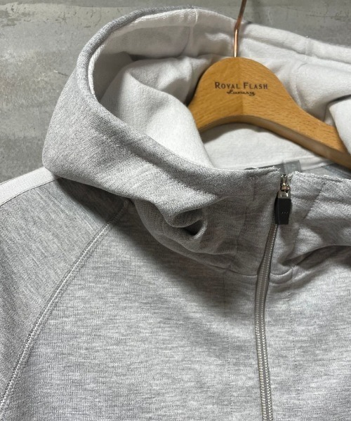 FranCisT_MOR.K.S.（フランシストモークス）の「FranCisT_MOR.K.S./フランシストモークス/DubDope 3D Emb. HOODIE JACKET/ライン刺繍フーディー（パーカー・メンズ・ブラック/グレー・2/4/3）」の4枚目の写真