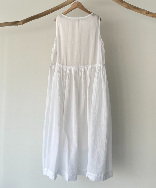 CANAL JEAN（キャナルジーン）の「arc　インド綿刺繍ワンピース（ワンピース・レディース・ホワイト・38）」の7枚目の写真