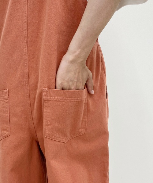 PairPair（ペアペア）の「カラーツイルオーバオール(ユニセックス)（サロペット/オーバーオール・レディース・ライトブルー/アイボリー/テラコッタ・MEDIUM/LARGE）」の22枚目の写真