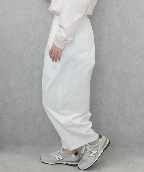 SELECT LEVERY(セレクトリベリー)の「カラーサーカスパンツ 股下58cm(チノパンツ・レディース・ブラック/カーキ/ホワイト/ベージュ/キャメル/ブラウン・X-LARGE/MEDIUM/LARGE/SMALL)」の18枚目の写真