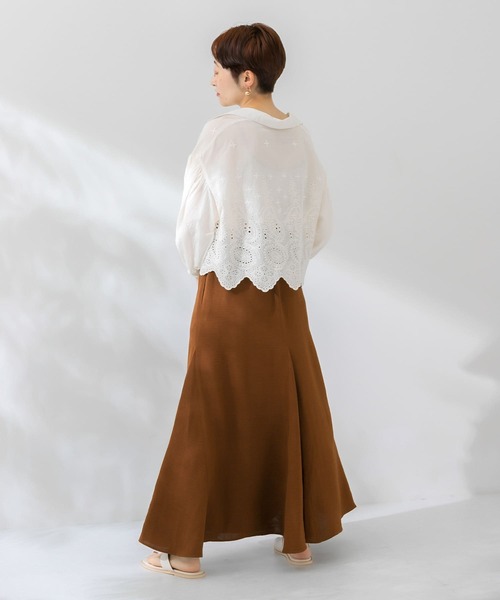 KBF（ケイビーエフ）の「エンブロイダリーショートプルオーバー（シャツ/ブラウス・レディース・ブルー/チャコールグレー/アイボリー・ONE）」の17枚目の写真