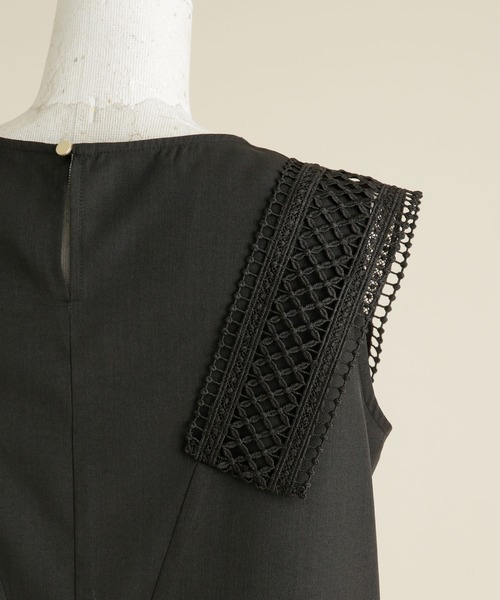 LB.04/レース切り替えノースリーブブラウス