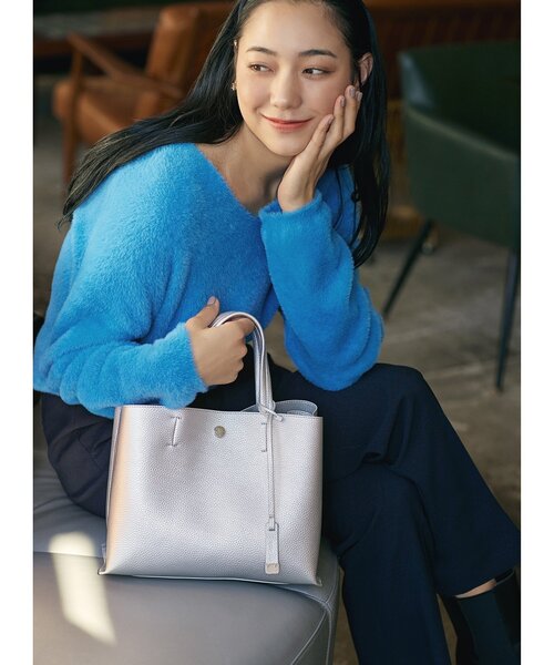 OPAQUE.CLIP（オペークドットクリップ）の「◆ミドルサイズトートバッグ【2WAY】（トートバッグ・レディース・ブラック/ベージュ/グレー/サックスブルー/シルバー/ベージュ系1/グレー系1/ブラック系1/シルバー系1・00）」の8枚目の写真