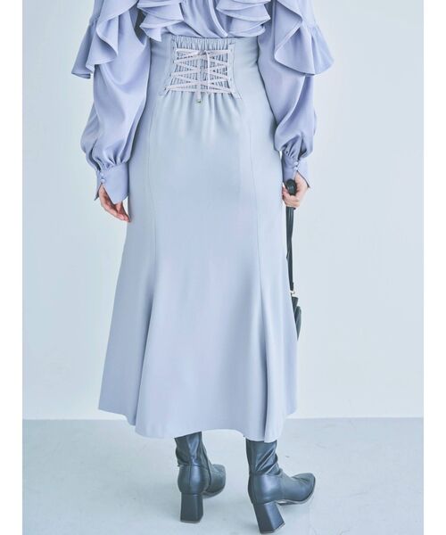 dazzlin（ダズリン）の「レースアップナロースカート（スカート・レディース・モカ/グレー/ベージュ・SMALL/MEDIUM）」の5枚目の写真