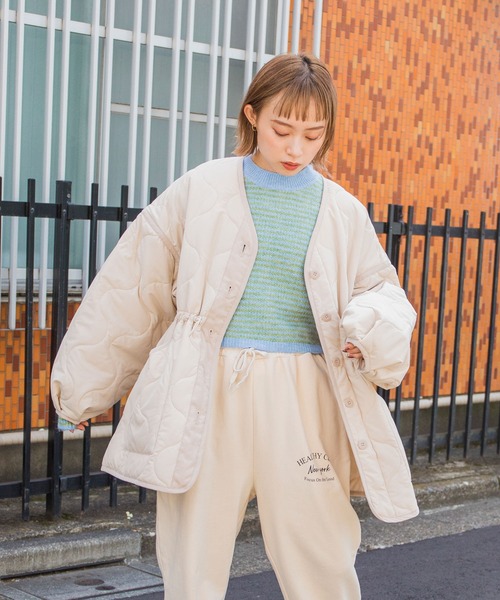 w closet（ダブルクローゼット）の「ひょうたんキルティングジャケット（ミリタリージャケット・レディース・ブラック/ライトカーキ/ベージュ系その他/アイボリー・FREE）」の14枚目の写真