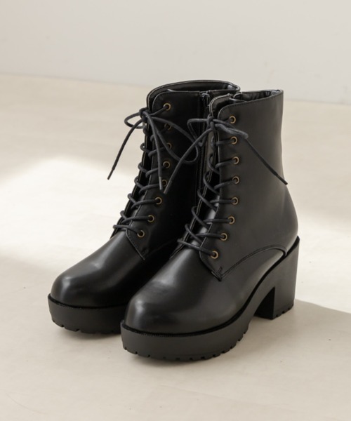 OLIVE des OLIVE（オリーブデオリーブ）の「タンク底レースアップブーツ（ブーツ・レディース・ブラック/ダークブラウン・SMALL/MEDIUM/LARGE）」の2枚目の写真