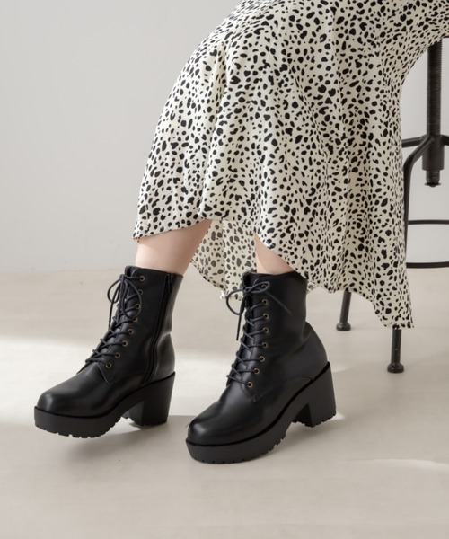 OLIVE des OLIVE（オリーブデオリーブ）の「タンク底レースアップブーツ（ブーツ・レディース・ブラック/ダークブラウン・SMALL/MEDIUM/LARGE）」の8枚目の写真