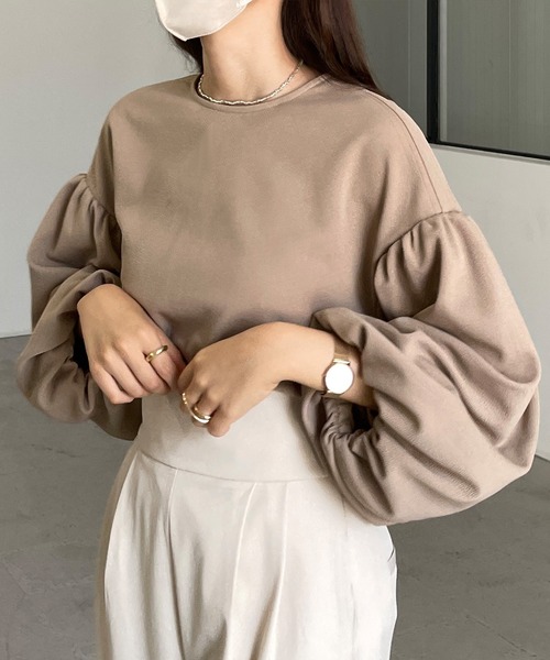 Louere（ルエレ）の「バルーン袖エンボス加工トップス（Tシャツ/カットソー・レディース・ベージュ/ブラック/ホワイト・LARGE/MEDIUM/SMALL）」の3枚目の写真