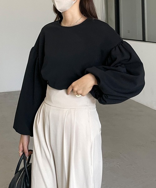 Louere（ルエレ）の「バルーン袖エンボス加工トップス（Tシャツ/カットソー・レディース・ベージュ/ブラック/ホワイト・LARGE/MEDIUM/SMALL）」の11枚目の写真