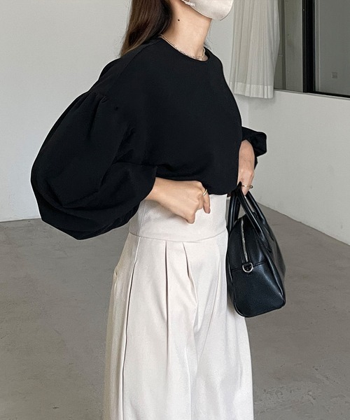 Louere（ルエレ）の「バルーン袖エンボス加工トップス（Tシャツ/カットソー・レディース・ベージュ/ブラック/ホワイト・LARGE/MEDIUM/SMALL）」の12枚目の写真