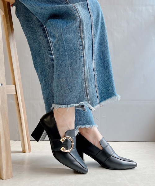 Noubel Voug Relax（ヌーベルヴォーグリラックス）の「チャンキーヒールベルトデザインパンプス（パンプス・レディース・ベージュ系その他/ブラック・L/S/M/LL）」の7枚目の写真