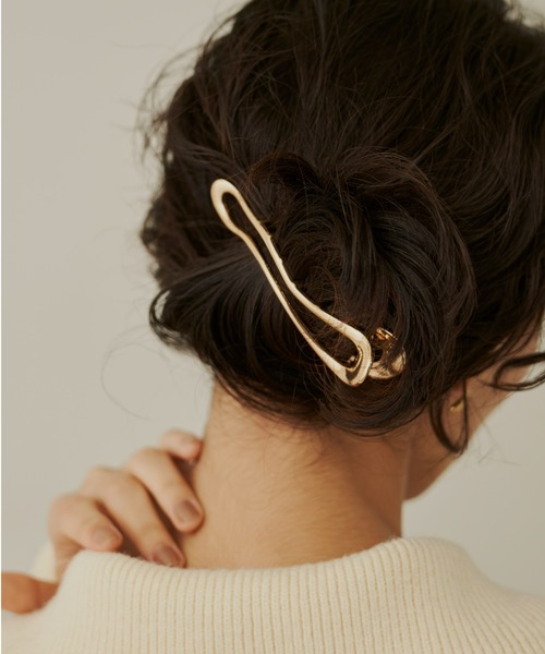 Aunt Marie's（アントマリーズ）の「ニュアンスオーバルヘアクリップ（バレッタ/ヘアクリップ・レディース・シルバー/ゴールド・FREE）」の2枚目の写真