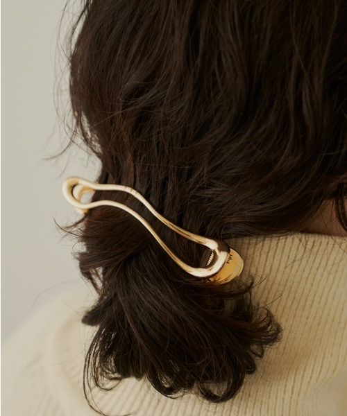 Aunt Marie's（アントマリーズ）の「ニュアンスオーバルヘアクリップ（バレッタ/ヘアクリップ・レディース・シルバー/ゴールド・FREE）」の5枚目の写真