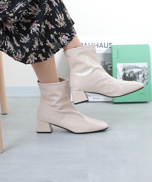 SETUP7（セットアップセブン）の「【SETUP7】スクエアトゥフェイクレザーチャンキーヒールショートブーツ SCCH209 ※（ブーツ・レディース・グリーン/オレンジ/ベージュ/ブラック/アイボリー・35/37/39/40）」の3枚目の写真