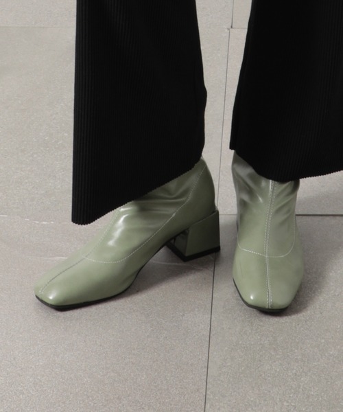 SETUP7（セットアップセブン）の「【SETUP7】スクエアトゥフェイクレザーチャンキーヒールショートブーツ SCCH209 ※（ブーツ・レディース・グリーン/オレンジ/ベージュ/ブラック/アイボリー・35/37/39/40）」の7枚目の写真