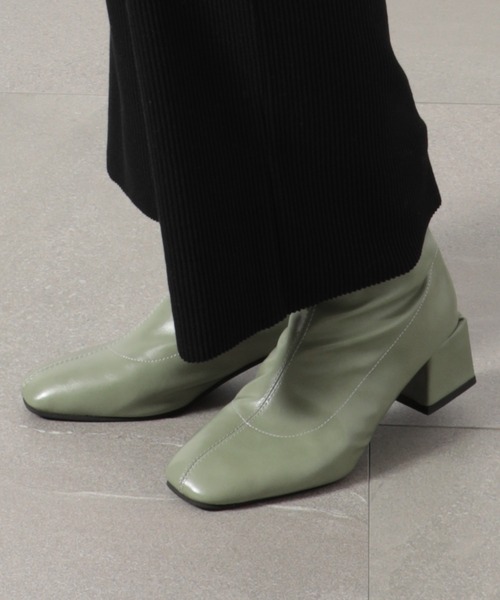 SETUP7（セットアップセブン）の「【SETUP7】スクエアトゥフェイクレザーチャンキーヒールショートブーツ SCCH209 ※（ブーツ・レディース・グリーン/オレンジ/ベージュ/ブラック/アイボリー・35/37/39/40）」の6枚目の写真