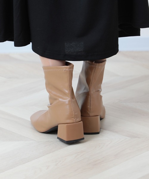 SETUP7（セットアップセブン）の「【SETUP7】スクエアトゥフェイクレザーチャンキーヒールショートブーツ SCCH209 ※（ブーツ・レディース・グリーン/オレンジ/ベージュ/ブラック/アイボリー・35/37/39/40）」の15枚目の写真