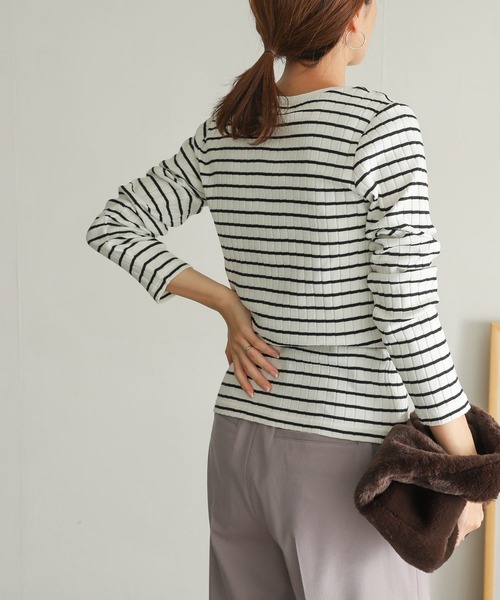 URBAN RESEARCH DOORS（アーバンリサーチドアーズ）の「『WEB/一部店舗限定サイズ』針抜き長袖カットソー（Tシャツ/カットソー・レディース・ブラック/ブルー/ホワイト系その他/グリーン系その他・MEDIUM/LARGE）」の5枚目の写真