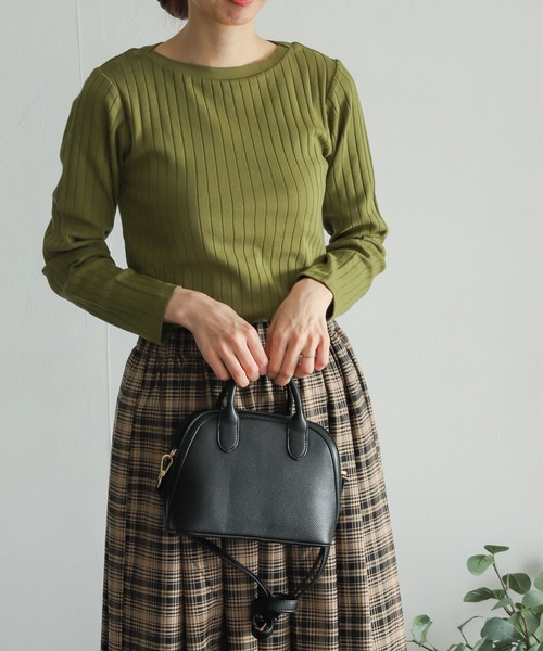 URBAN RESEARCH DOORS（アーバンリサーチドアーズ）の「『WEB/一部店舗限定サイズ』針抜き長袖カットソー（Tシャツ/カットソー・レディース・ブラック/ブルー/ホワイト系その他/グリーン系その他・MEDIUM/LARGE）」の8枚目の写真