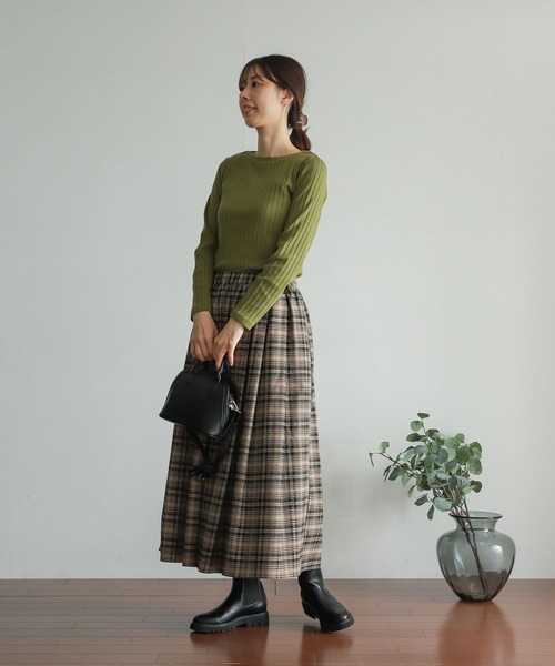 URBAN RESEARCH DOORS（アーバンリサーチドアーズ）の「『WEB/一部店舗限定サイズ』針抜き長袖カットソー（Tシャツ/カットソー・レディース・ブラック/ブルー/ホワイト系その他/グリーン系その他・MEDIUM/LARGE）」の15枚目の写真