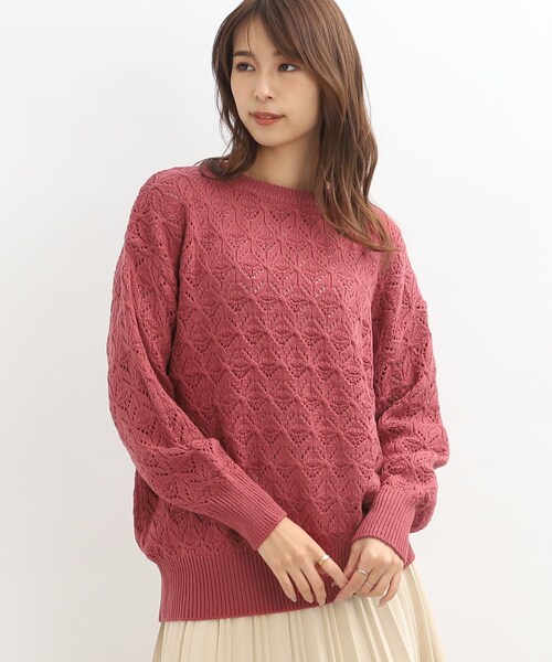 SHOO・LA・RUE(シューラルー)の「◆透かし柄ニットプルオーバー(ニット/セーター・レディース・アイボリー/グレー系その他/ブラウン系/ピンク系・00)」の4枚目の写真