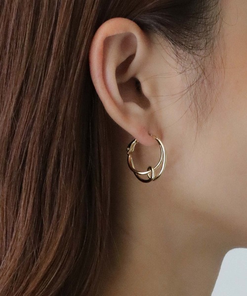 cheriella(シェリエラ)の「【cheriella】ストリングノットデザインフープピアス(ピアス(両耳用)・レディース・シルバー/ゴールド・FREE)」の7枚目の写真