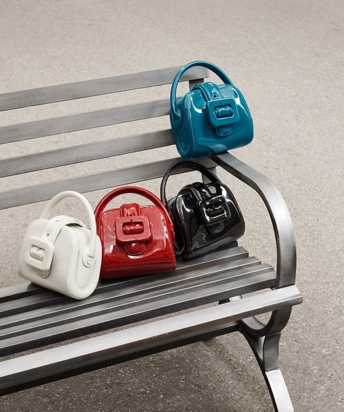 CHARLES & KEITH（チャールズ & キース）の「Lula ルラ パテント