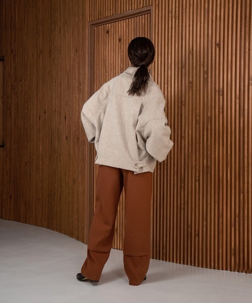 Amiur（エミレ）の「soutien collar zipper short outer（ブルゾン・レディース・ベージュ・FREE）」の7枚目の写真