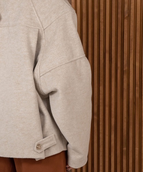 Amiur（エミレ）の「soutien collar zipper short outer（ブルゾン・レディース・ベージュ・FREE）」の8枚目の写真