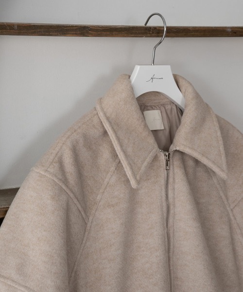 Amiur（エミレ）の「soutien collar zipper short outer（ブルゾン・レディース・ベージュ・FREE）」の10枚目の写真