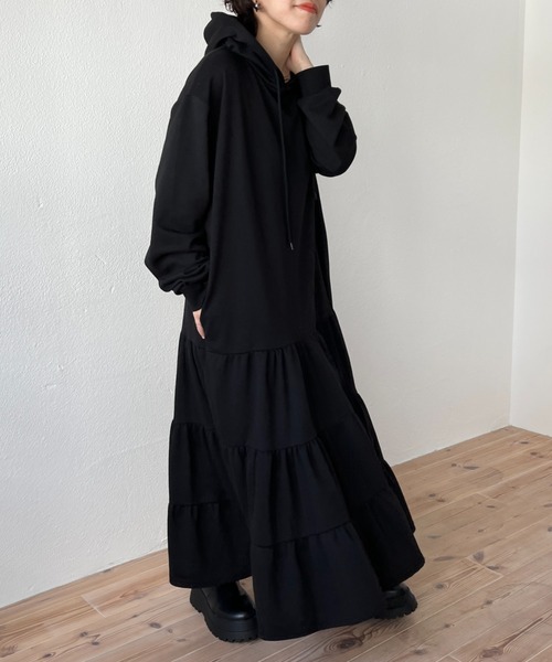 wee9s(ウィークス)の「daily sweat hoodie one piece / デイリースウェットフーディーワンピース(ワンピース・レディース・グレー/ブラック・FREE)」の20枚目の写真