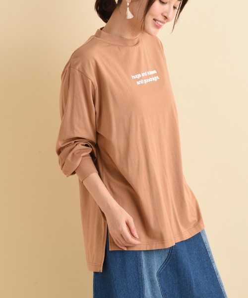 INTERPLANET(インタープラネット)の「フロッキーロゴHネックTシャツ(Tシャツ/カットソー・レディース・オフホワイト/ブラック/ベージュ/グレイッシュブルー・FREE)」の16枚目の写真