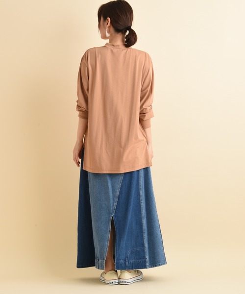 INTERPLANET(インタープラネット)の「フロッキーロゴHネックTシャツ(Tシャツ/カットソー・レディース・オフホワイト/ブラック/ベージュ/グレイッシュブルー・FREE)」の21枚目の写真