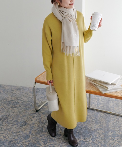 natural couture（ナチュラルクチュール）の「べっ甲Dかんベルト付ききれいめニットワンピース Mサイズ（ワンピース・レディース・ブラック/ベージュ/ブラウン/オフホワイト/イエロー/ブルー・MEDIUM）」の6枚目の写真