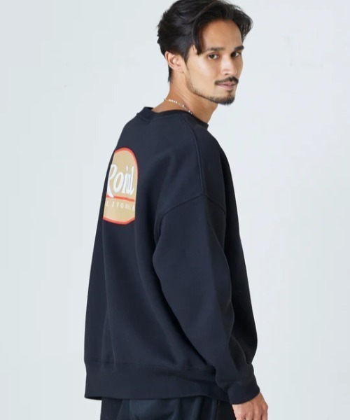 roial(ロイアル)の「CREW/ROIAL(ロイアル)長袖バックプリントスウェットトレーナー(Tシャツ/カットソー・メンズ・ベージュ/ブラック/グリーン系その他3・MEDIUM/LARGE)」の2枚目の写真