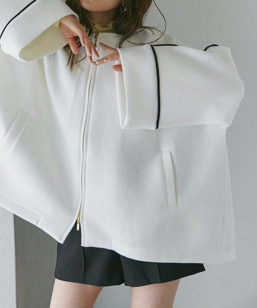 NANO universe（ナノユニバース）の「LB.04/テックダンボールAラインバイカラーコート（ノーカラーコート・レディース・オフホワイト/ライトベージュ・FREE）」の3枚目の写真