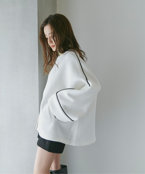 NANO universe（ナノユニバース）の「LB.04/テックダンボールAラインバイカラーコート（ノーカラーコート・レディース・オフホワイト/ライトベージュ・FREE）」の6枚目の写真