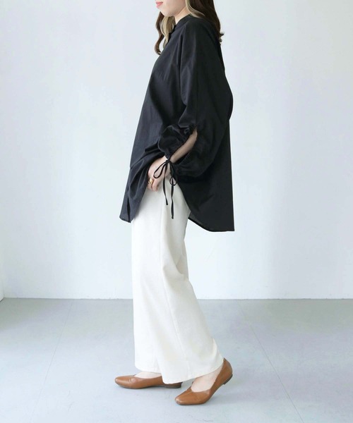 HER CLOSET（ハークローゼット）の「【shemoshelly】ドロストスリーブビッグシルエットシャツ（シャツ/ブラウス・レディース・カーキ/ブルー/ブラック/オフホワイト・M）」の11枚目の写真