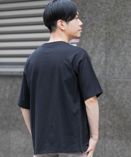 URBAN RESEARCH ROSSO MEN（アーバンリサーチロッソメン）の「『XLサイズあり』USAコットンMYSTANDARD半袖Tシャツ（Tシャツ/カットソー・メンズ・ブラウン/ネイビー/チャコールグレー/ベージュ系その他/ブルー系その他/ブルー/ホワイト系その他/グリーン系その他/シルバー/グレー系その他/カーキ/オレンジ系その他/ブラック/ホワイト/ピンク系その他・SMALL/LARGE/MEDIUM/X-LARGE）」の17枚目の写真