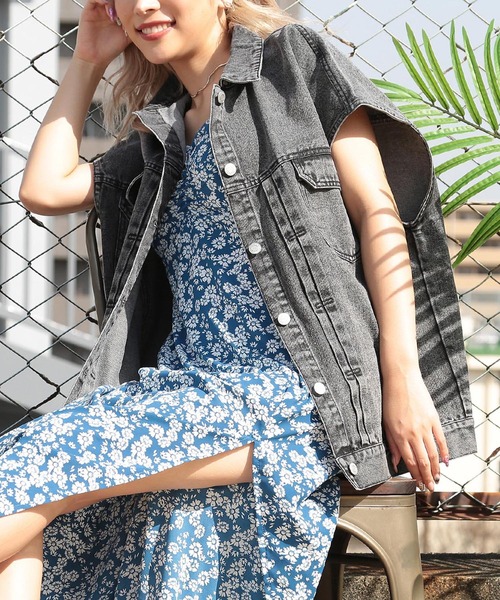 ANAP（アナップ）の「オーバーサイズデニムベスト（デニムジャケット・レディース・スミクロ/ブルー・FREE）」の2枚目の写真