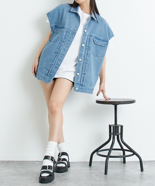 ANAP（アナップ）の「オーバーサイズデニムベスト（デニムジャケット・レディース・スミクロ/ブルー・FREE）」の18枚目の写真