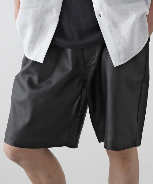 B.C STOCK(ベーセーストック)の「フェイクレザーワイドショーツ(その他パンツ・メンズ・グレー/ブラック・MEDIUM/LARGE)」の5枚目の写真