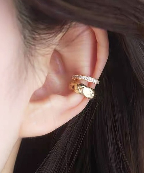 florist（フローリスト）の「人気のアシンメトリー2連イヤーカフ/片耳用（イヤーカフ・レディース・ゴールド系6/シルバー系3/シルバー系6/ゴールド系3/シルバー系8/シルバー系9/シルバー系2/シルバー系4/ゴールド系5/ゴールド系2/シルバー系5/ゴールド系8/シルバー系1/ゴールド系4/ゴールド系1/ゴールド系7/シルバー系7・FREE）」の10枚目の写真