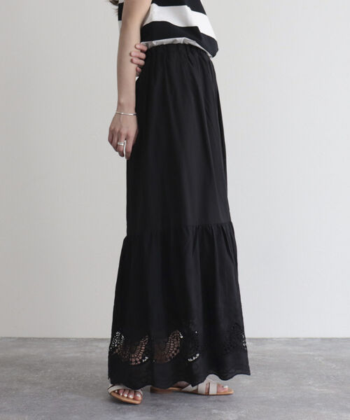 fredy emue（フレディエミュ）の「スカラレースギャザースカート（スカート・レディース・オフホワイト/ブラック・38）」の19枚目の写真