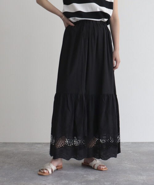 fredy emue（フレディエミュ）の「スカラレースギャザースカート（スカート・レディース・オフホワイト/ブラック・38）」の7枚目の写真
