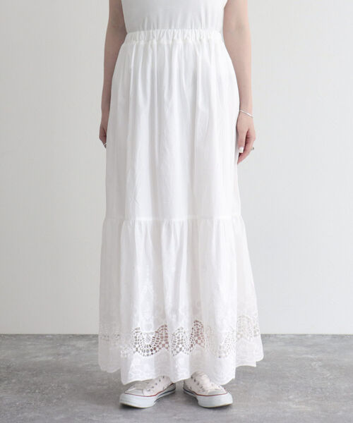 fredy emue（フレディエミュ）の「スカラレースギャザースカート（スカート・レディース・オフホワイト/ブラック・38）」の9枚目の写真